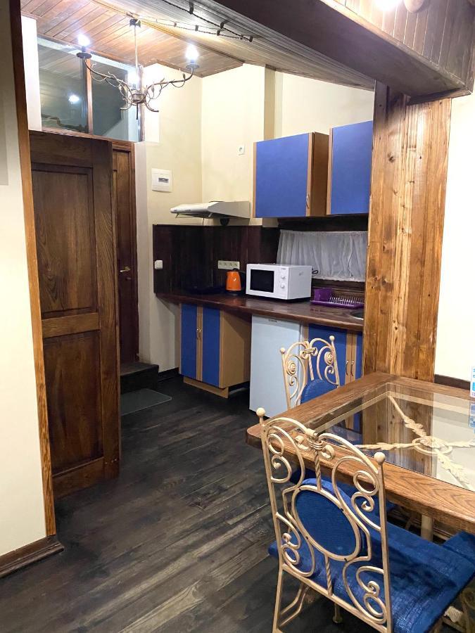Квартира В Центрі На Вулиці Лесі Українки 19 Liov Exterior foto